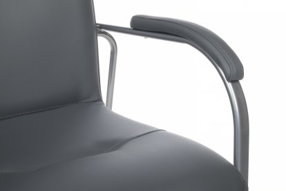  Riva Chair   