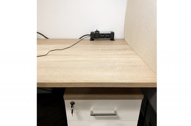   Under Desk 220, USB-A/C charge